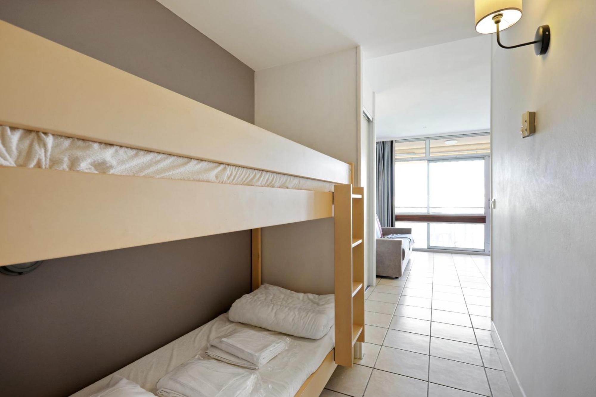 Residence Heliotel Marine Сен-Лоран-дю-Вар Екстериор снимка